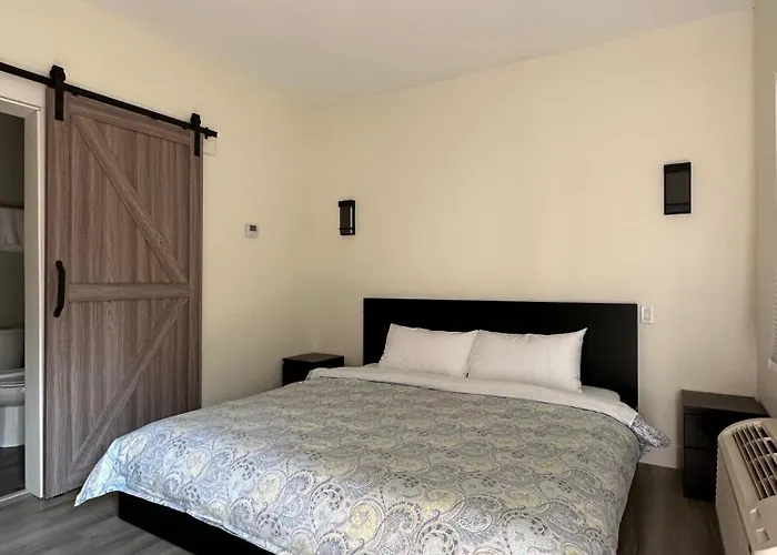 City Centre Motel II