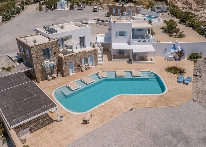 Blu Suites And Studios