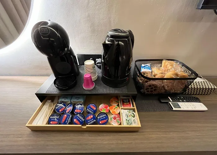 Stay In Naples