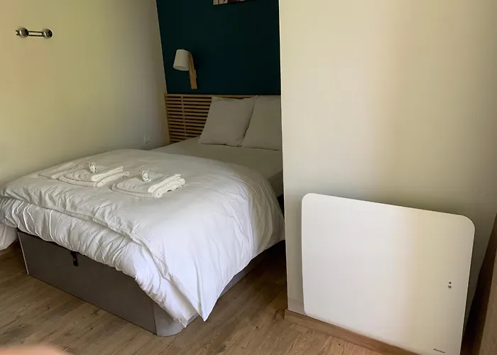 A Cote De La Baie De Canche-Appt 4Pers-Linge Compris-Lits Faits-1Chb 1 Lit Double-1Cabine 1 Lit Superpose-2Sdb-Piscine-Parking-Boulodrome-Tennis