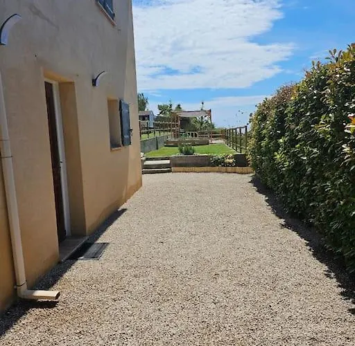 Superbe Bas De Villa Au Calme