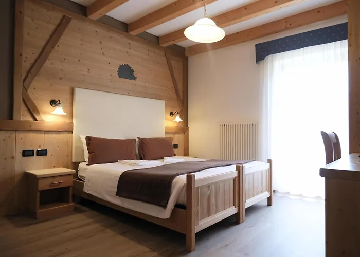 Flos Hotel