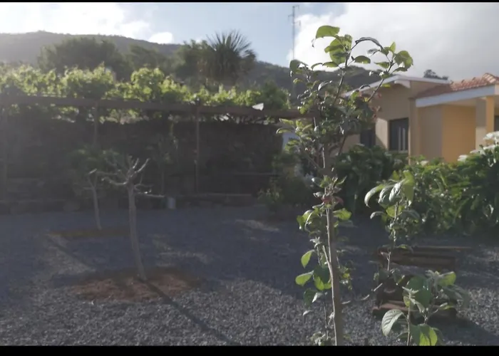 Casa Esteban Y Facunda