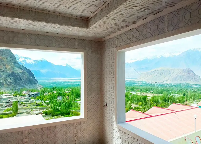 Hotel Mountain Lodge Skardu