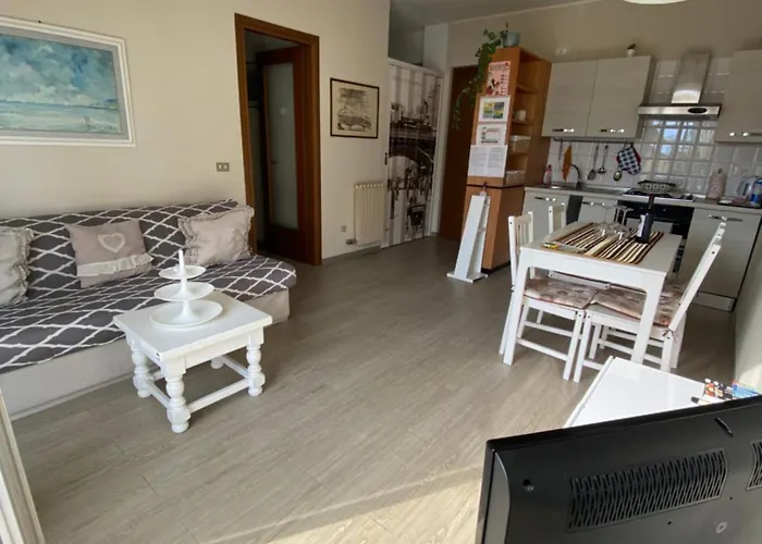 Casa Laura Viareggio
