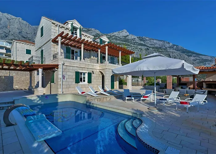 Ferienhaeuser In Makarska