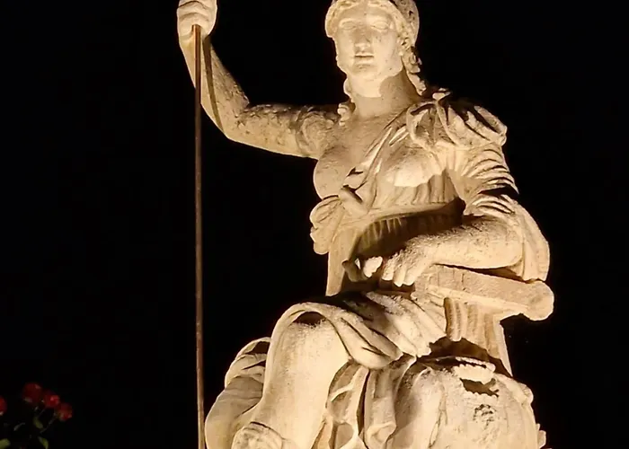 Vicolo D'Este