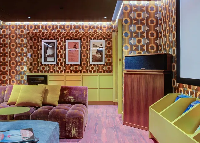 Moxy Banff