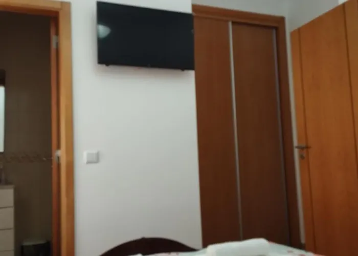 Julia House Holidays Nazare