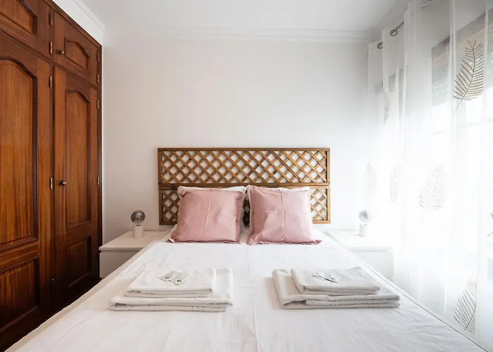 Lovely House, Paredes Alenquer