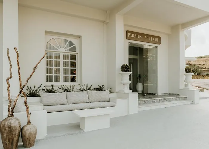 Paradise Art Hotel By Mr And Mrs White
