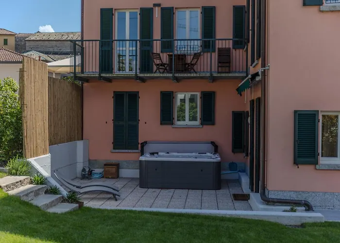Diamond Apartments
