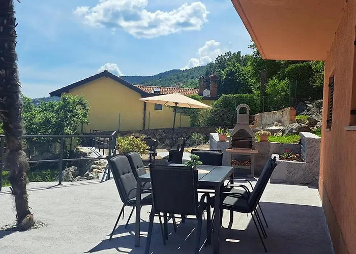 Villa Sentia With Jacuzzi & Spectacular Seaview