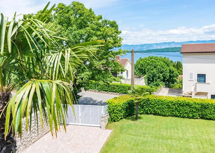 Private Holiday House Villa Soulset With Garden And Pool Near Beach In Malinska, Krk