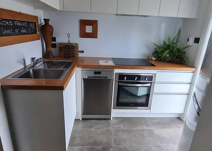 Apartment 1 - Haddin Court - Executive One Bedroom