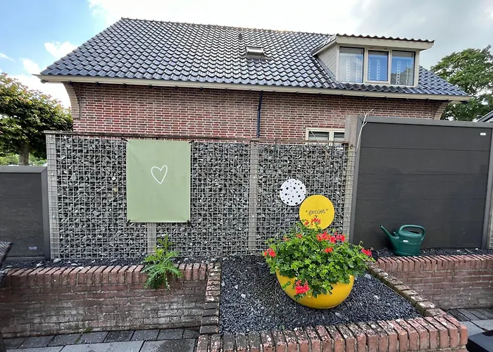 Giethoorn Old Art Hotel
