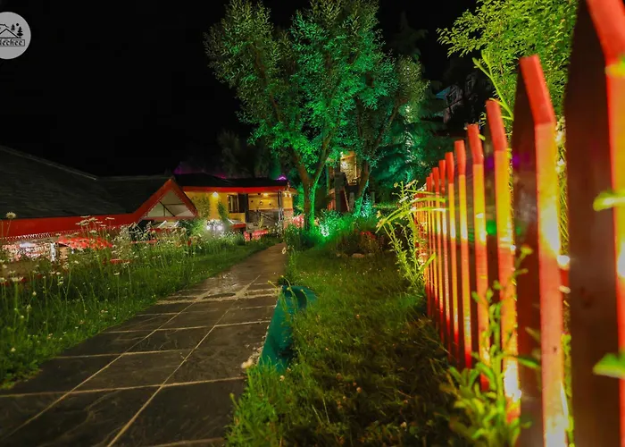 Hotel Udechee Huts, Mcleod Ganj