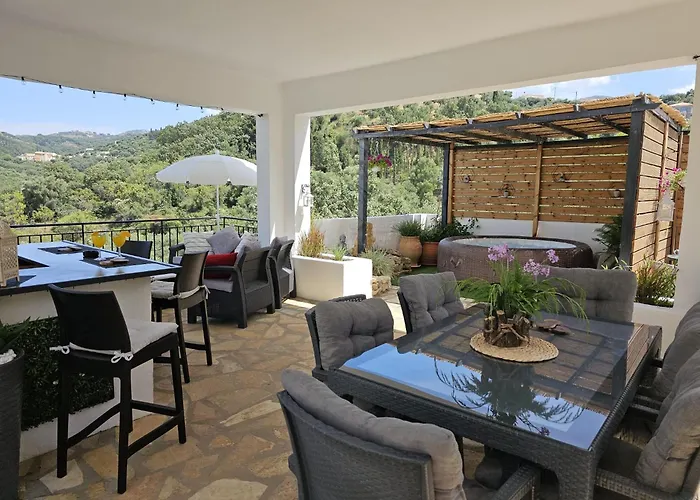 Villa Dionysus
