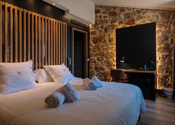 Pou By Seaward Suites (Adults Only)