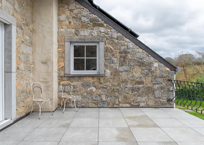 Spacious Holiday Home With Sunny Terrace