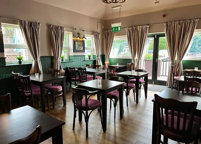 The Prince Albert Pub & Hotel With Onsite Free Parking 2 Minutes From Legoland