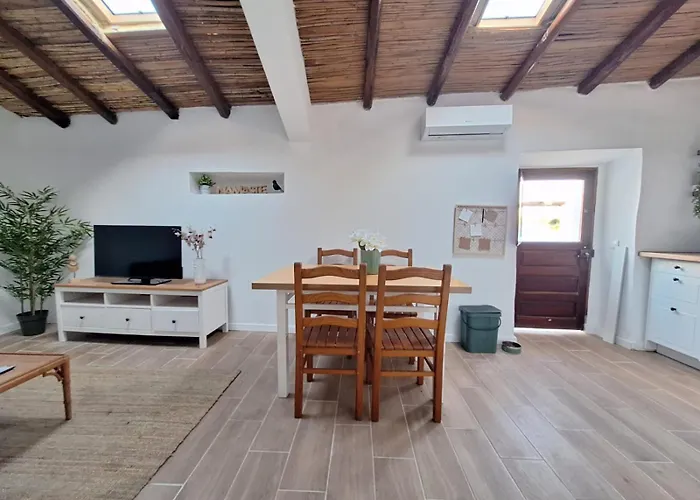 Typical House In Algarve 5M From Beach