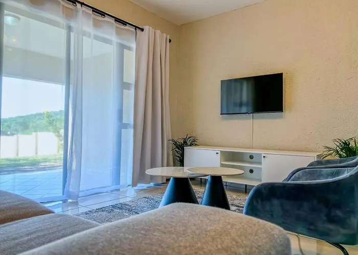 Self Checkin - Modern Haven 2 Bedroom 43