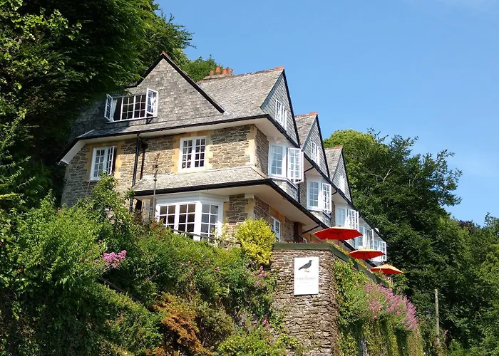 Chough'S Nest Hotel