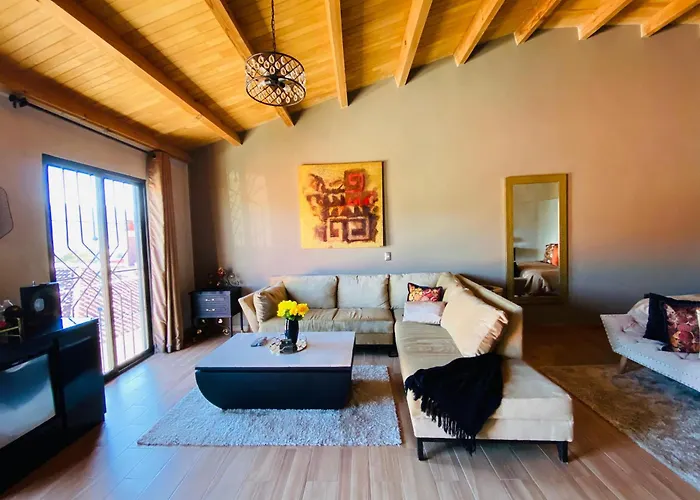 Casa Neek