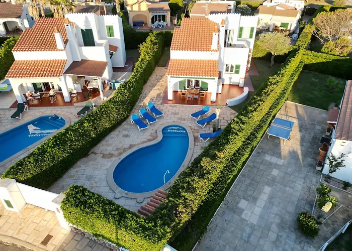 Menorcan Villa With Sea View & Pool, Villa Lola