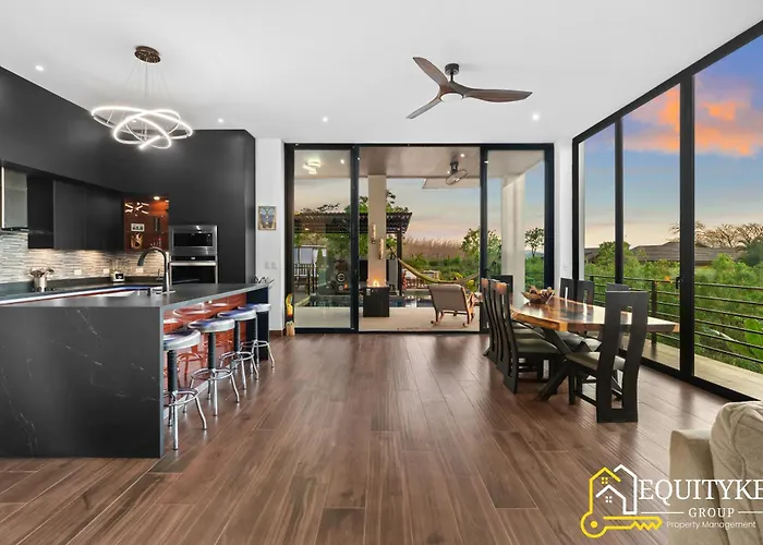 Casa Luna Amarillo - Your Pacific Escape!