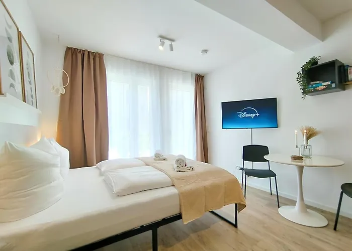 Univercity Apartment Fuer Bis Zu 4, Terrasse, Grill
