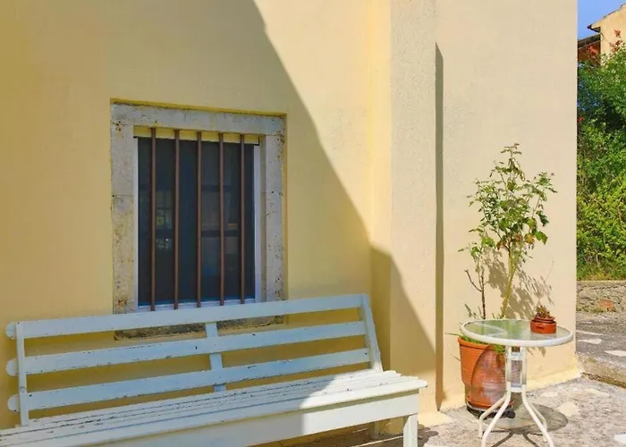 Secret Garden House - Private Garden With Pool