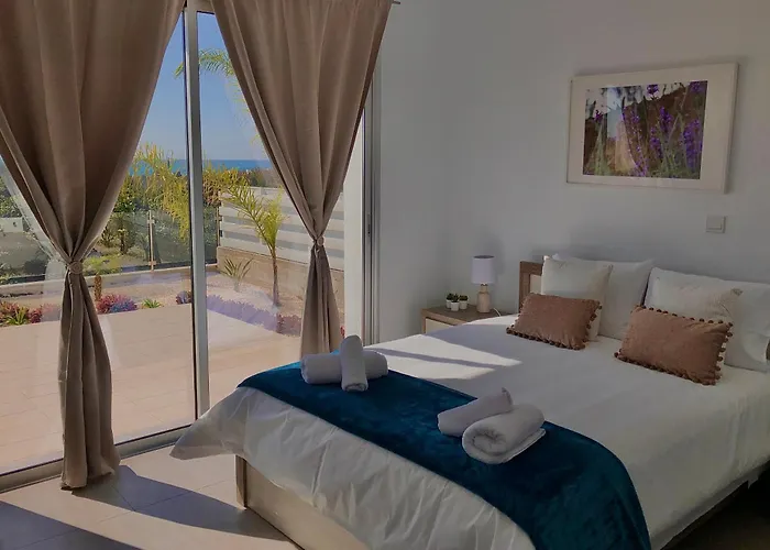 Sophia'S Seaview Luxury Villas