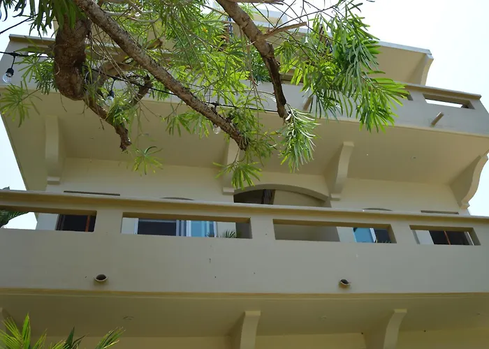 Adelfa Suites