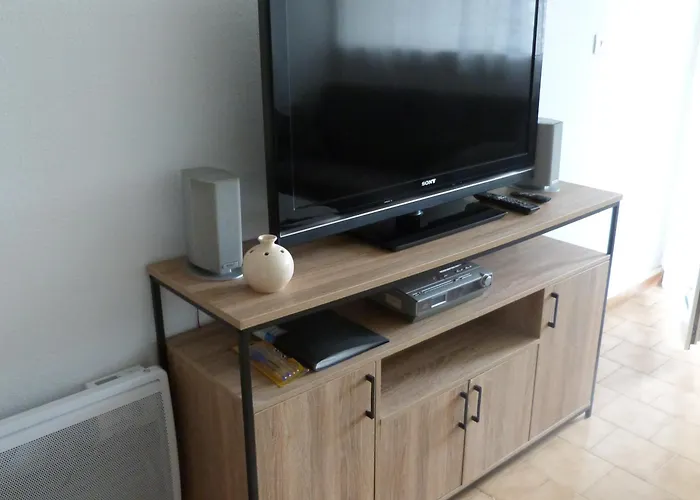 Studio Cabine Dans Residence Avec Piscine