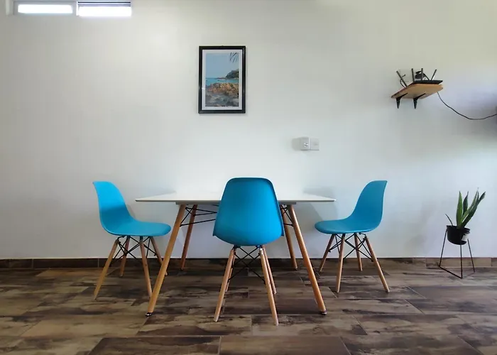 Adelfa Suites