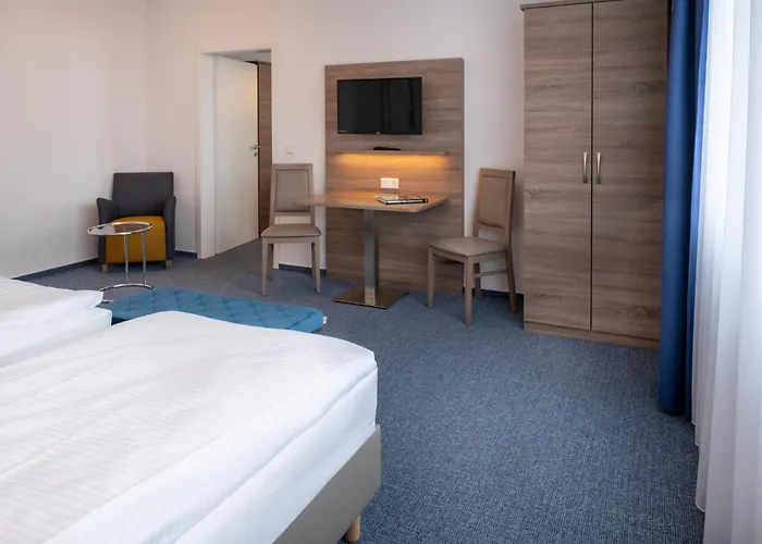 Hotel & Gaestehaus Rostock Luetten Klein
