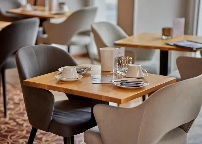 Moselhotel Roemischer Kaiser 'Staffuntil5Pm'Earlybirdbreakfast'Cityparking
