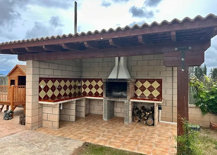 Casa De Madera Con Piscina En Cambrils