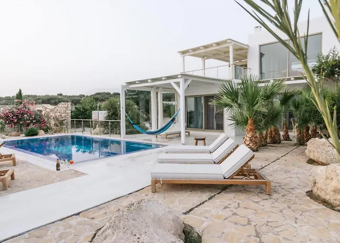 Villa Olympia In The Palm Trees