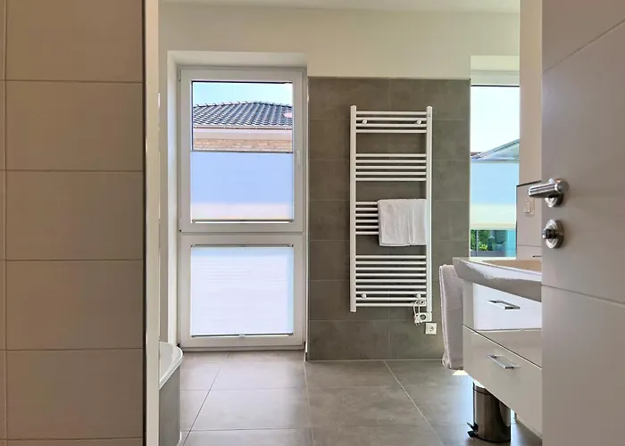 Haus Kiebitz 2 Og - Neubau-Apartment Mit Infrarot-Sauna, Balkon & 600 M Zum Strand