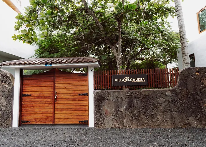 Villa Escalesia Galapagos Waterfront Hotel