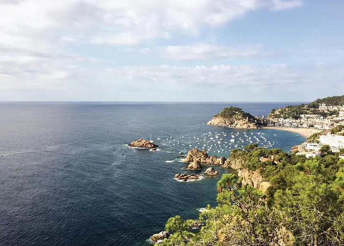 Stunning Apartment In Tossa De Mar
