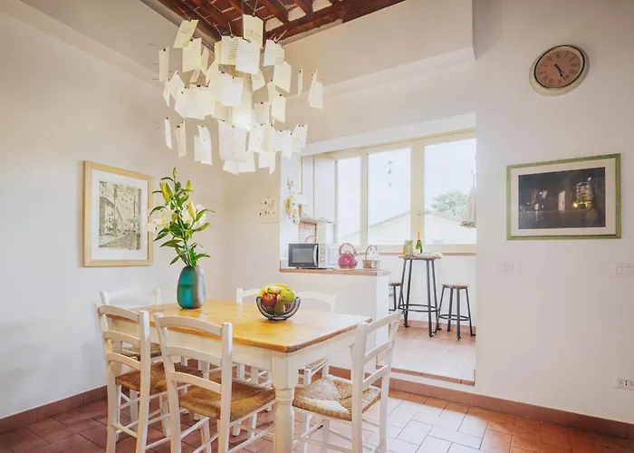 Casa Aida Luxury Apartment In The Heart Of Lucca
