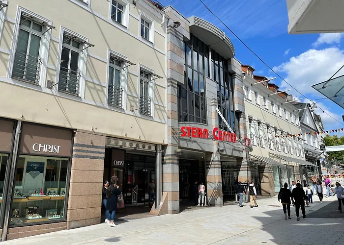 Gna01 - Grosse Wohnung Mit 7 Betten, Grosse Kueche, 2 Balkone & Parkplatz
