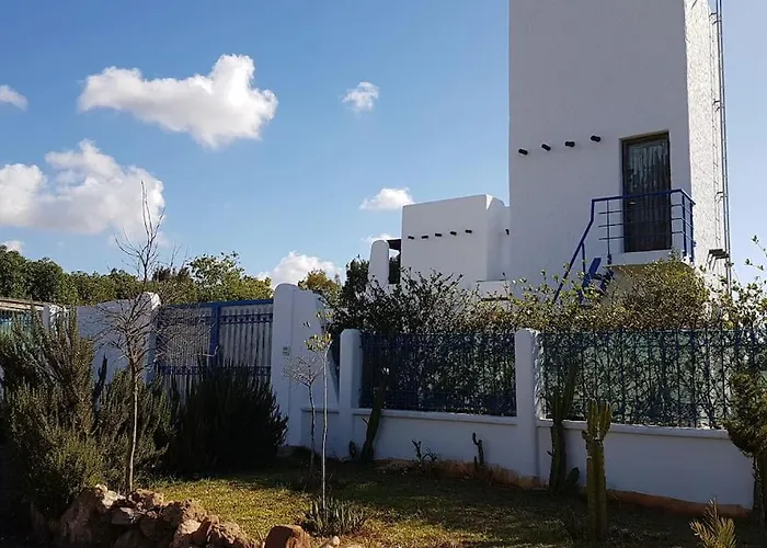 Villa, Piscine Sans Vis-A-Vis