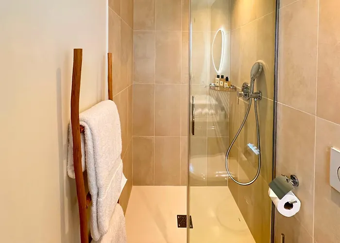 Villtak Saint-Tropez By Villtak Collection
