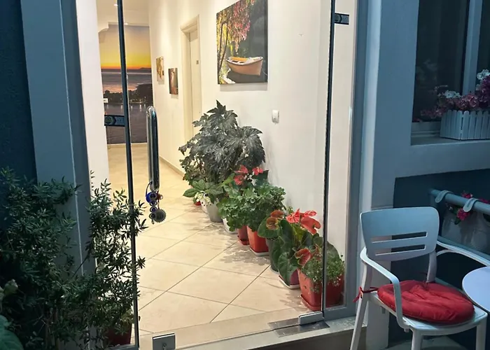 Deni'S Hotel