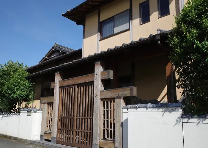 Hanazono Seven